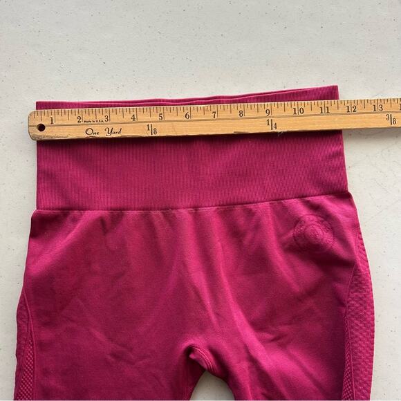 Golds‎ Gym  High-Waisted Seamless Leggings - Picture 3 of 9